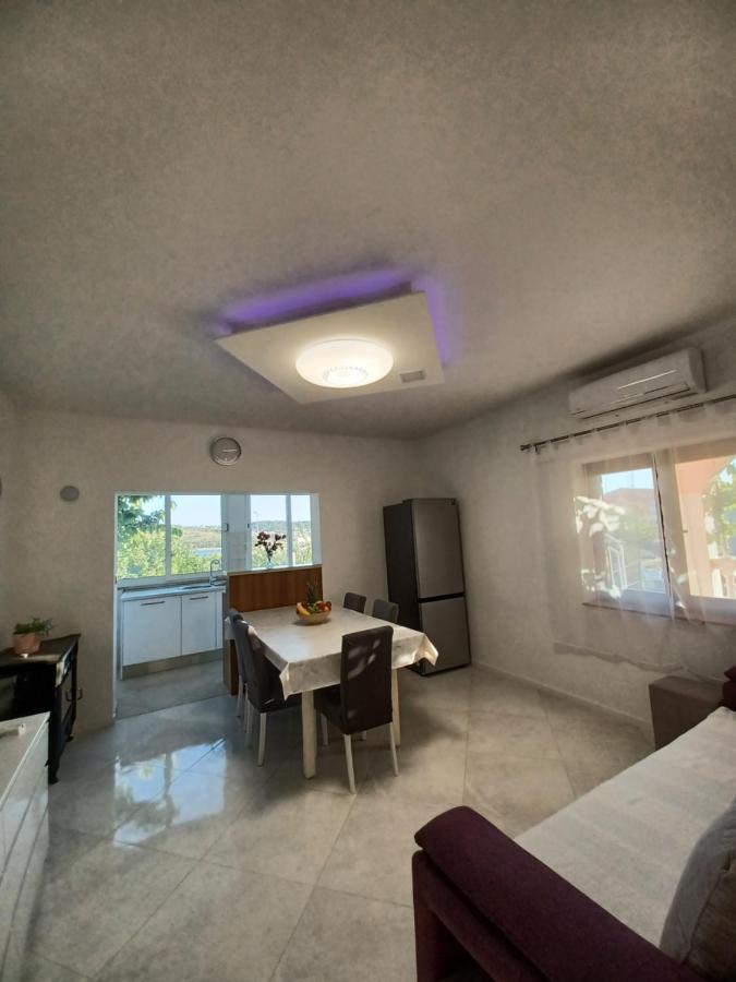 Apartment Mira Trogir Zewnętrze zdjęcie