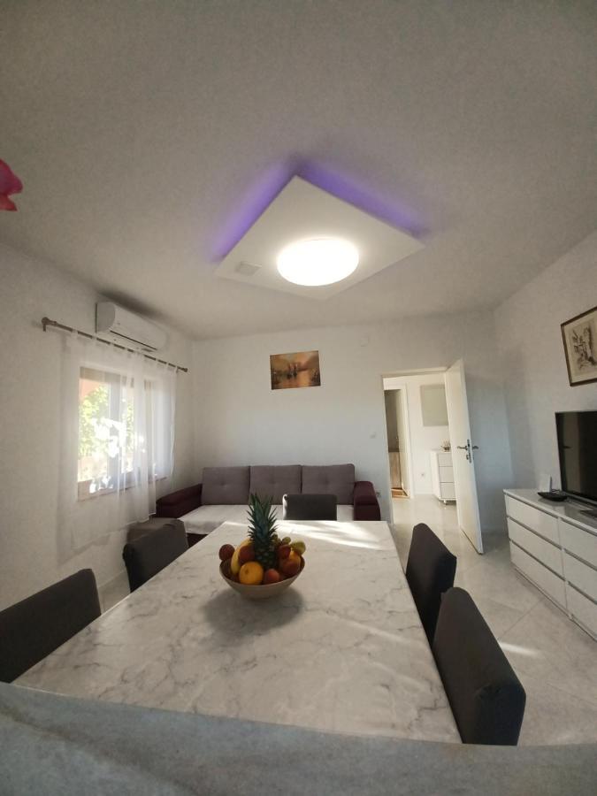 Apartment Mira Trogir Zewnętrze zdjęcie