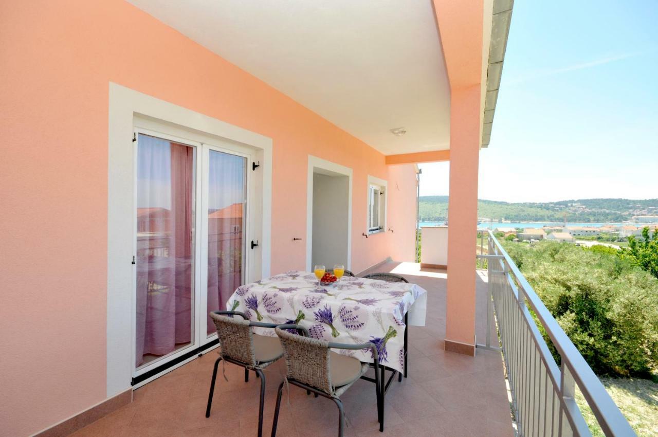 Apartment Mira Trogir Zewnętrze zdjęcie