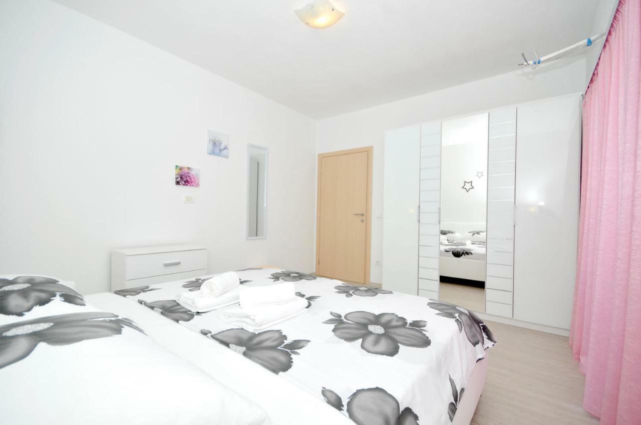 Apartment Mira Trogir Zewnętrze zdjęcie