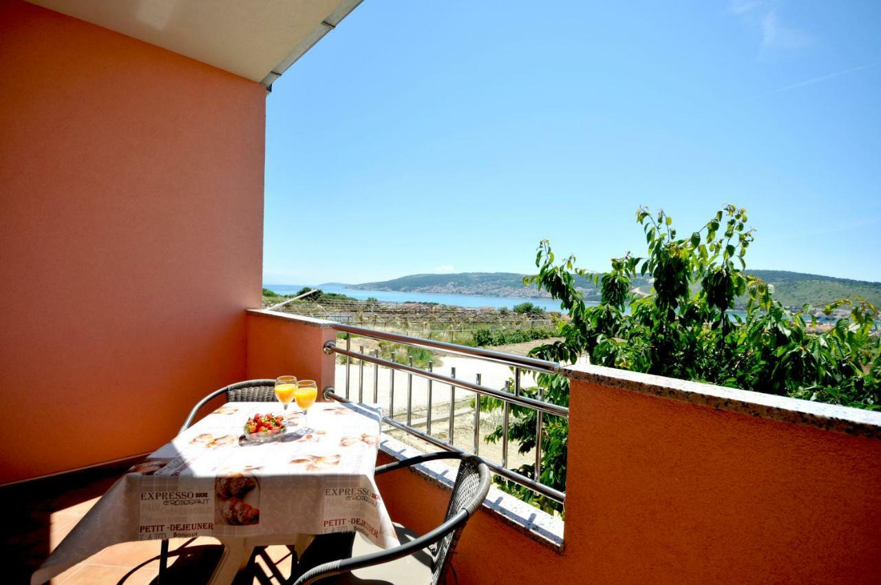 Apartment Mira Trogir Zewnętrze zdjęcie