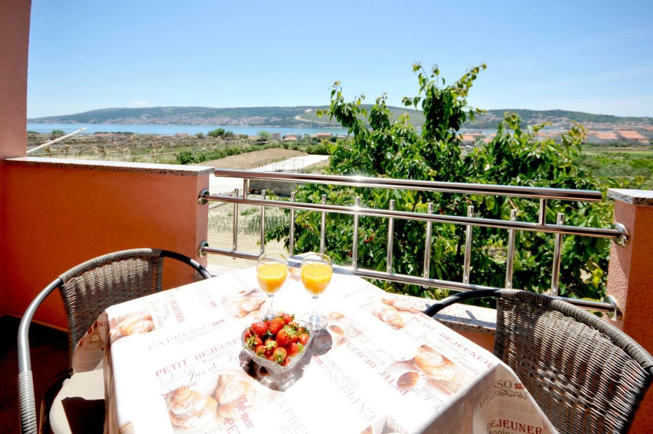 Apartment Mira Trogir Zewnętrze zdjęcie