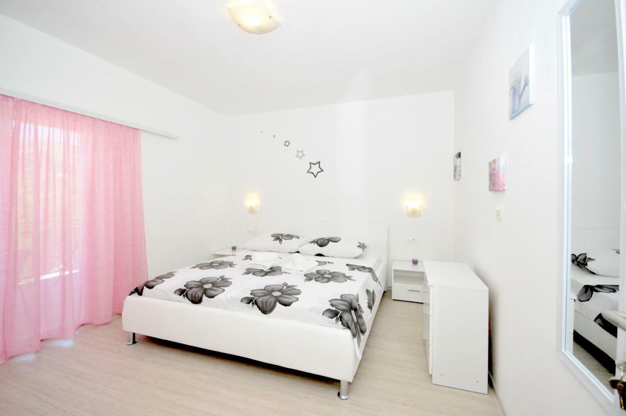 Apartment Mira Trogir Zewnętrze zdjęcie