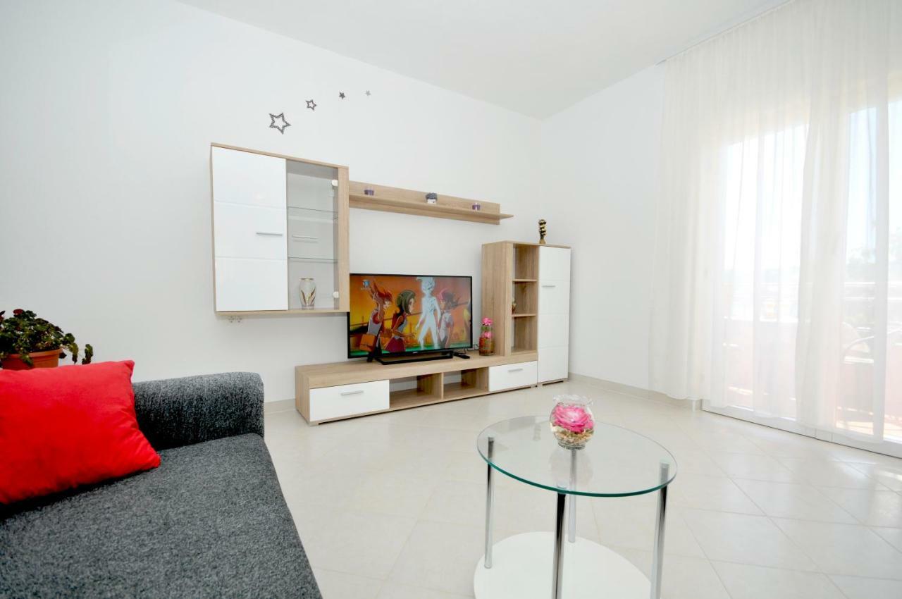 Apartment Mira Trogir Zewnętrze zdjęcie