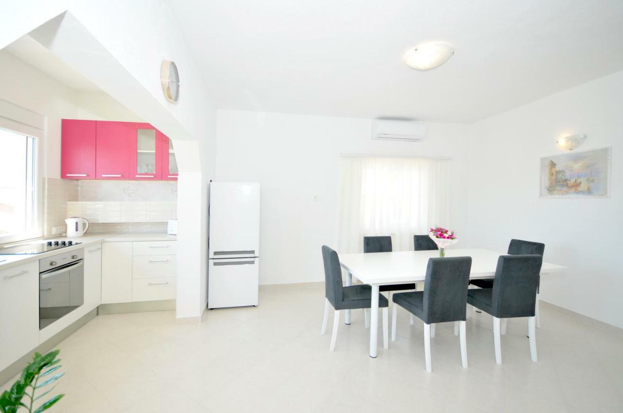 Apartment Mira Trogir Zewnętrze zdjęcie